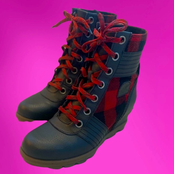 Sorel womens size 7 Lexie Buffalo plaid red Joan of arc wedge boots shoes winter - Picture 1 of 11